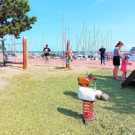 Ferienhaus Familytime Ferienpark An Der Ostsee Familienfreundlich Strandnaehe Pkw-stellplatz Auf Grundstueck *